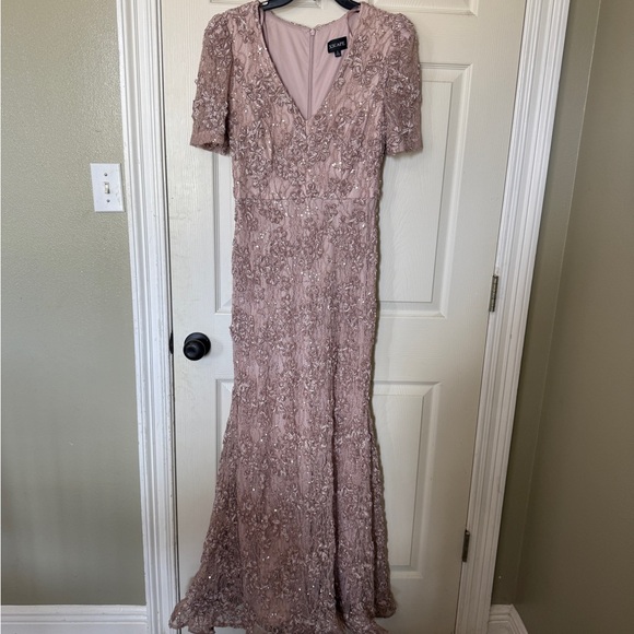 Xscape Dresses & Skirts - Xscape Pink Puff Sleeve V-Neck Maxi Gown